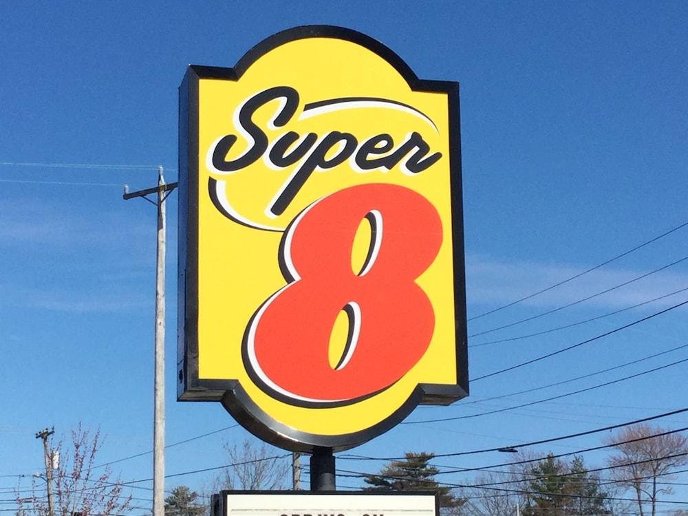 Super 8 By Wyndham Portland/Westbrook Area Otel Dış mekan fotoğraf